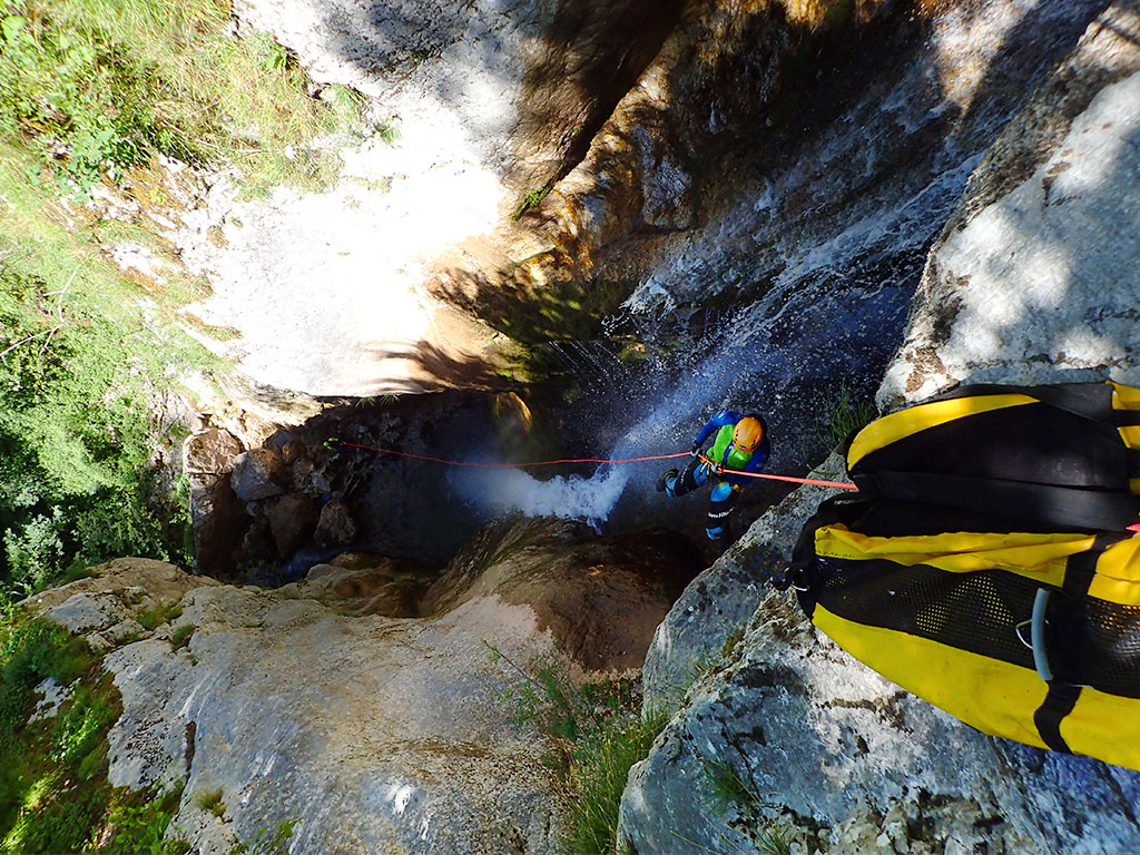 Abseiling in Globoški potok canyon.